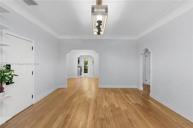 910 Lenox Ave 3, Miami Beach, FL 33139