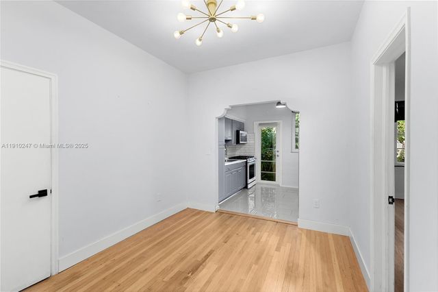 910 Lenox Ave 3, Miami Beach, FL 33139