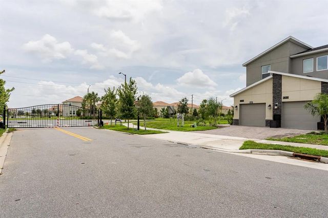9355 SOMMERSET HILLS DRIVE 9355, Davenport, FL 33896