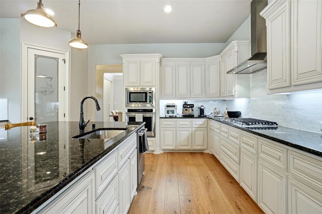1813 Broughton Drive, Flower Mound, TX 75028