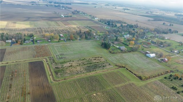 7141 Phillipsburg Union Road, Brookville, OH 45309