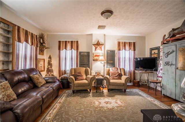 7141 Phillipsburg Union Road, Brookville, OH 45309