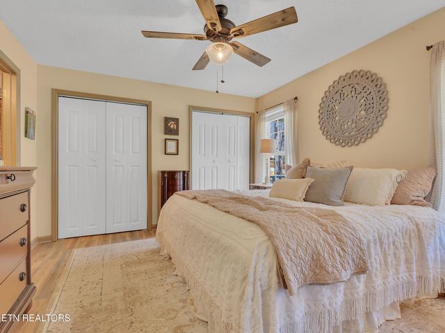 1019 Wilderness Rd, Friendsville, TN 37737