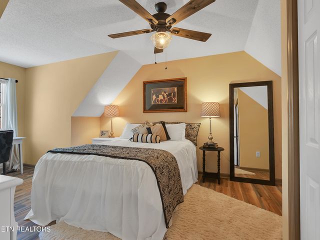 1019 Wilderness Rd, Friendsville, TN 37737