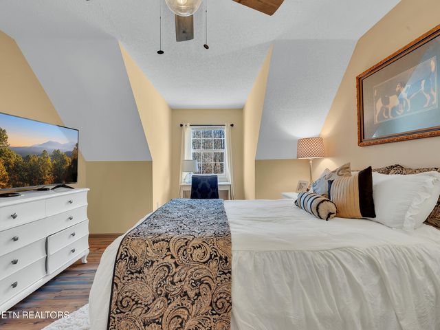 1019 Wilderness Rd, Friendsville, TN 37737