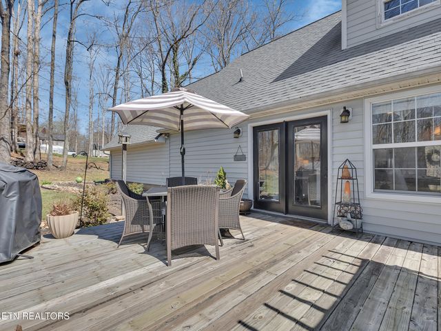 1019 Wilderness Rd, Friendsville, TN 37737