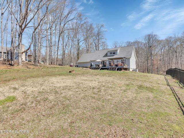 1019 Wilderness Rd, Friendsville, TN 37737