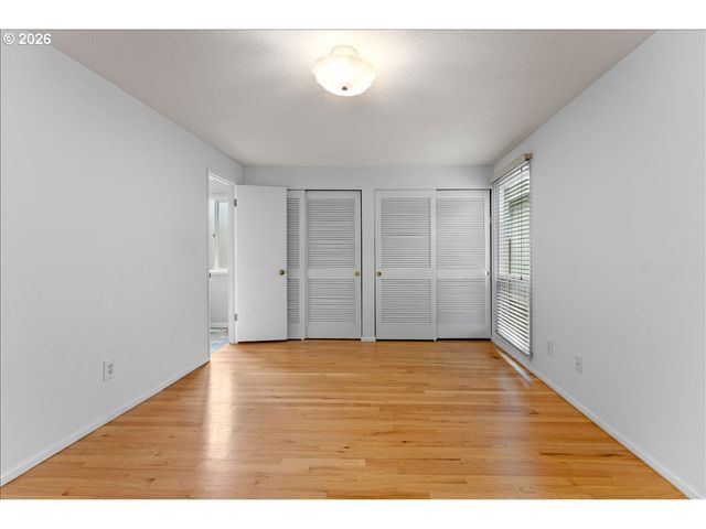 4880 Sw WEMBLEY Pl, Beaverton, OR 97005