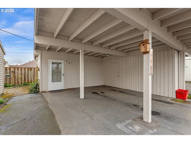 4880 Sw WEMBLEY Pl, Beaverton, OR 97005