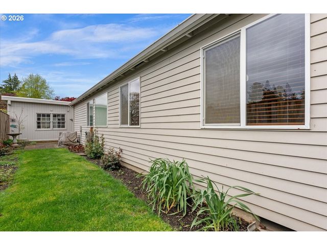 4880 Sw WEMBLEY Pl, Beaverton, OR 97005