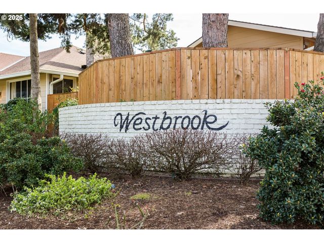 4880 Sw WEMBLEY Pl, Beaverton, OR 97005