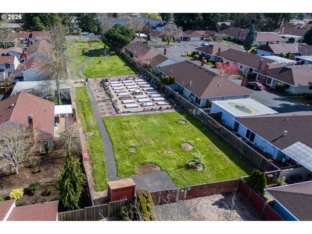 4880 Sw WEMBLEY Pl, Beaverton, OR 97005