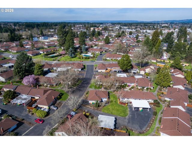 4880 Sw WEMBLEY Pl, Beaverton, OR 97005