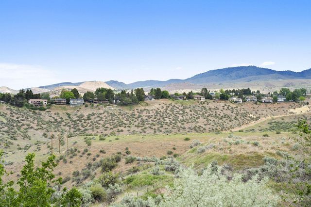 718 E Orion, Boise, ID 83702