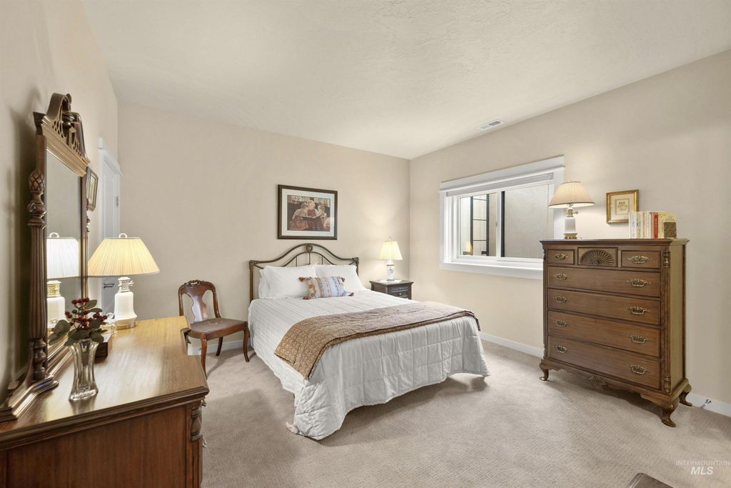 718 E Orion, Boise, ID 83702 photo 30