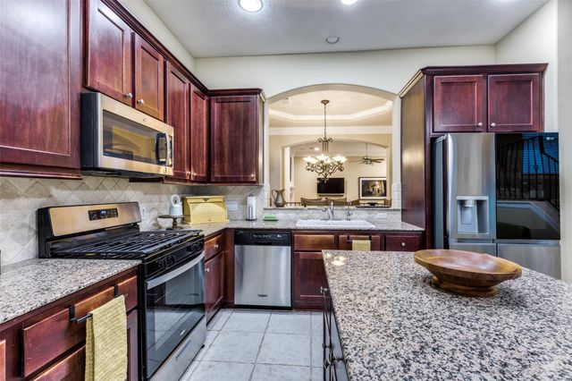 4512 Rose Street, Houston, TX 77007