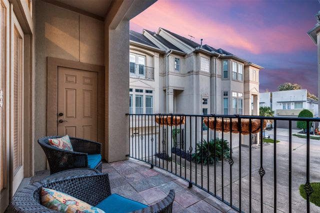 4512 Rose Street, Houston, TX 77007