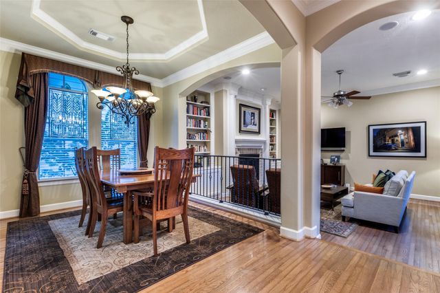 4512 Rose Street, Houston, TX 77007