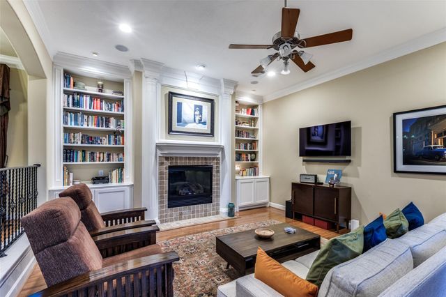 4512 Rose Street, Houston, TX 77007