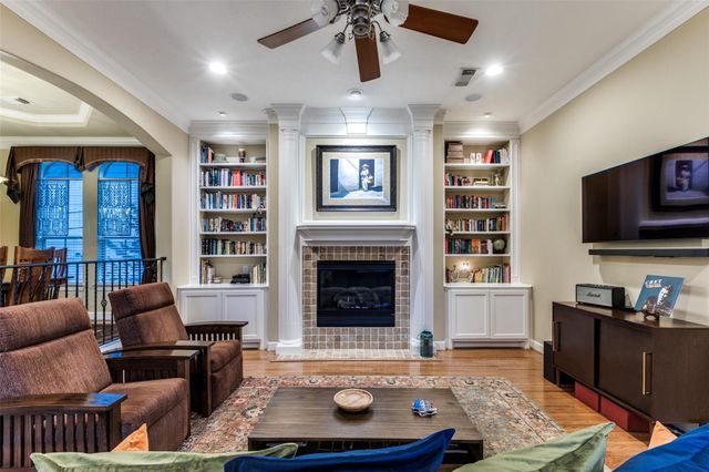 4512 Rose Street, Houston, TX 77007