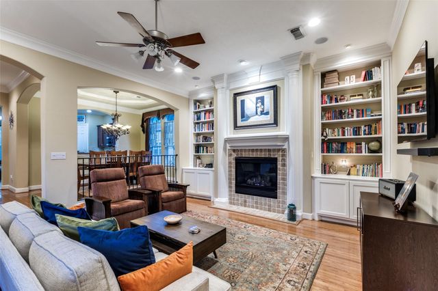 4512 Rose Street, Houston, TX 77007