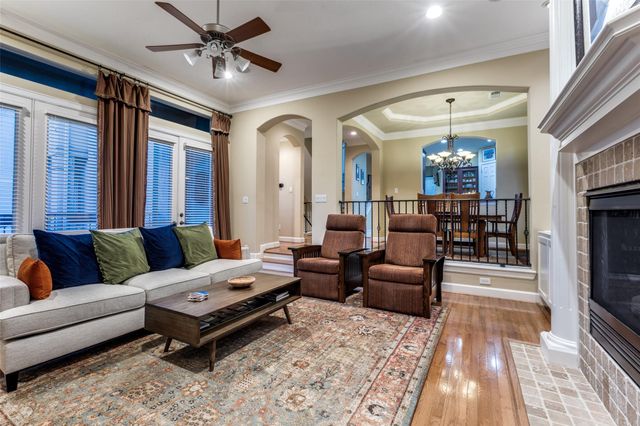 4512 Rose Street, Houston, TX 77007