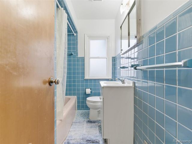 11581 Metter Avenue, Warren, MI 48089