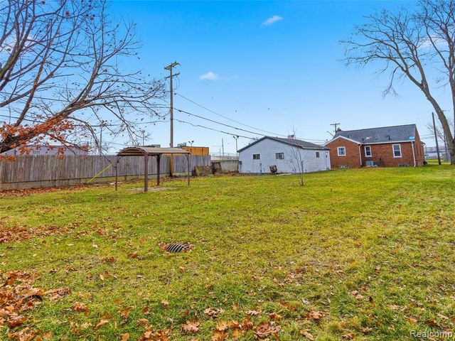 11581 Metter Avenue, Warren, MI 48089