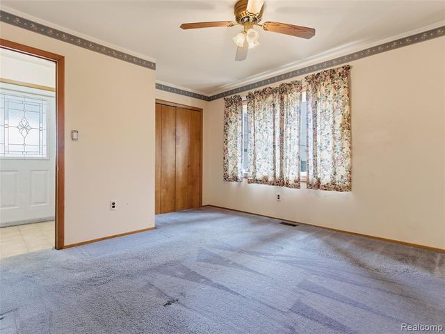 11581 Metter Avenue, Warren, MI 48089