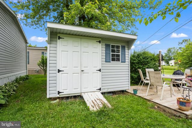 823 GAIL PL, Lancaster, PA 17601