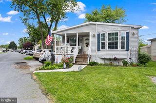 823 GAIL PL, Lancaster, PA 17601