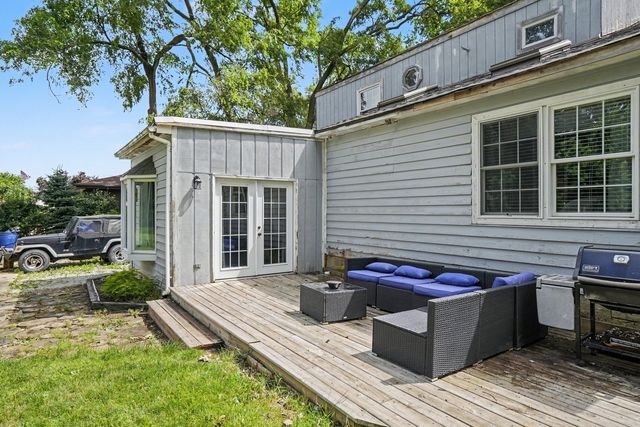 5S254 Radcliff Road, Naperville, IL 60563