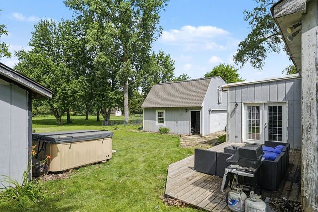 5S254 Radcliff Road, Naperville, IL 60563