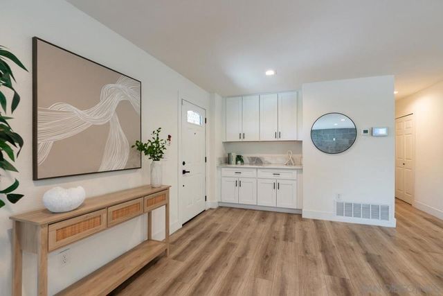 4337 Avocado Blvd, San Diego, CA 91941