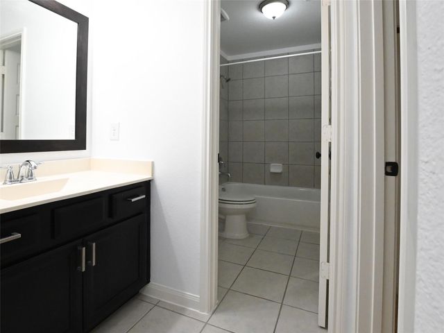 6010 Green Meadows Lane, Katy, TX 77493