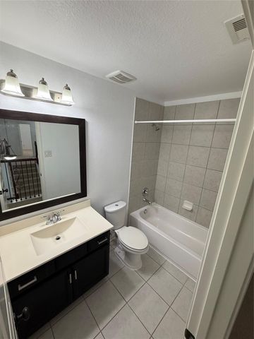 6010 Green Meadows Lane, Katy, TX 77493