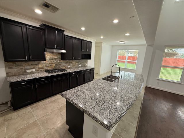 6010 Green Meadows Lane, Katy, TX 77493