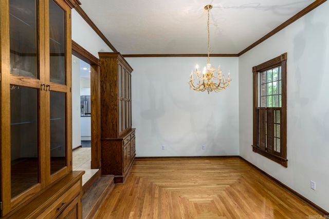 6 Country Oaks Drive, Little Rock, AR 72223