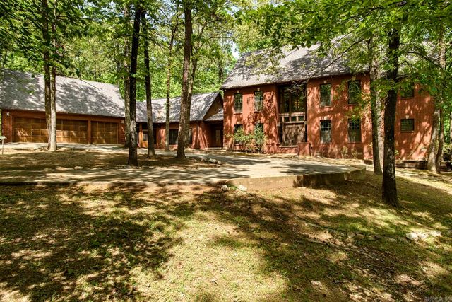 6 Country Oaks Drive, Little Rock, AR 72223