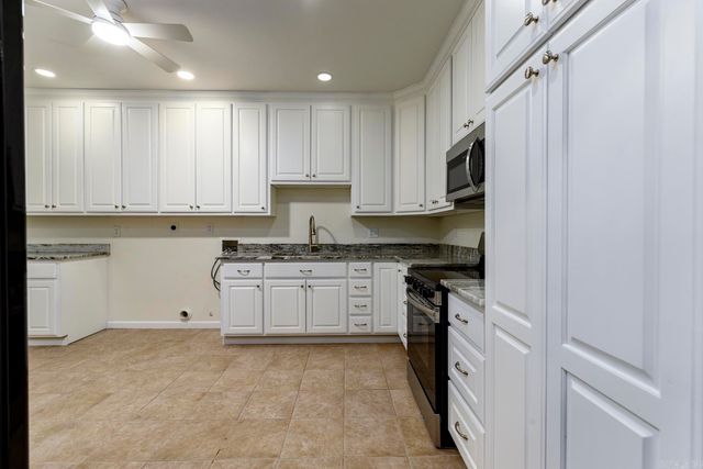 6 Country Oaks Drive, Little Rock, AR 72223