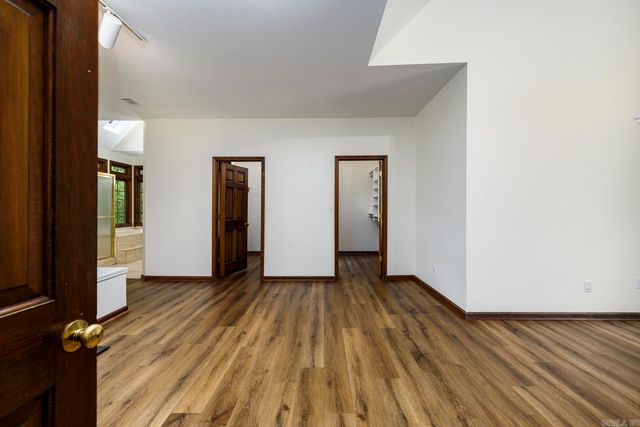 6 Country Oaks Drive, Little Rock, AR 72223