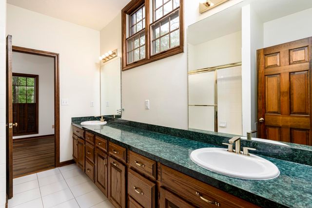 6 Country Oaks Drive, Little Rock, AR 72223