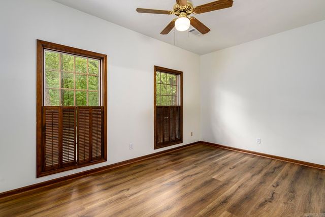 6 Country Oaks Drive, Little Rock, AR 72223