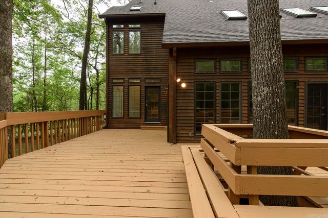 6 Country Oaks Drive, Little Rock, AR 72223