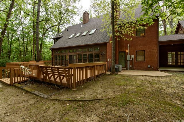 6 Country Oaks Drive, Little Rock, AR 72223