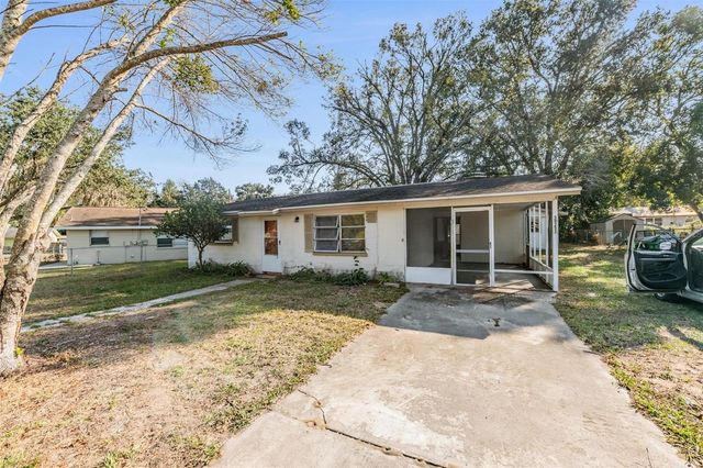39252 HEIGHTS AVENUE, Zephyrhills, FL 33542