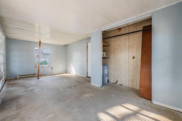 39252 HEIGHTS AVENUE, Zephyrhills, FL 33542