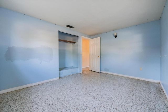 39252 HEIGHTS AVENUE, Zephyrhills, FL 33542