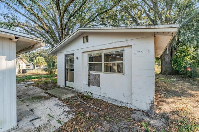 39252 HEIGHTS AVENUE, Zephyrhills, FL 33542