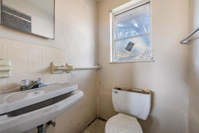 39252 HEIGHTS AVENUE, Zephyrhills, FL 33542